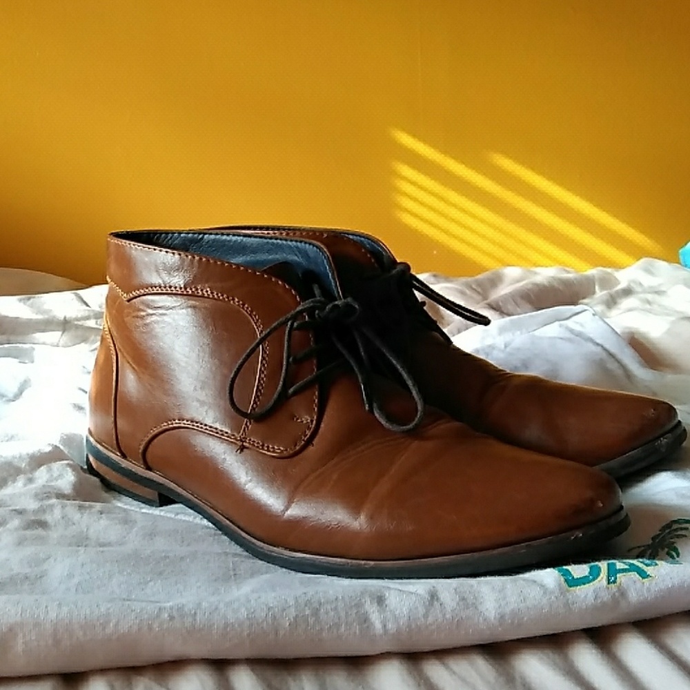 Steve Madden chukka boots
